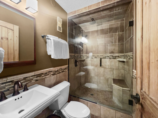 Copper MTN Center Village Pet Friendly condo Walk to Lift